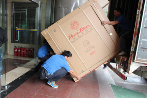 麻阳钢琴贵重工艺品无忧运